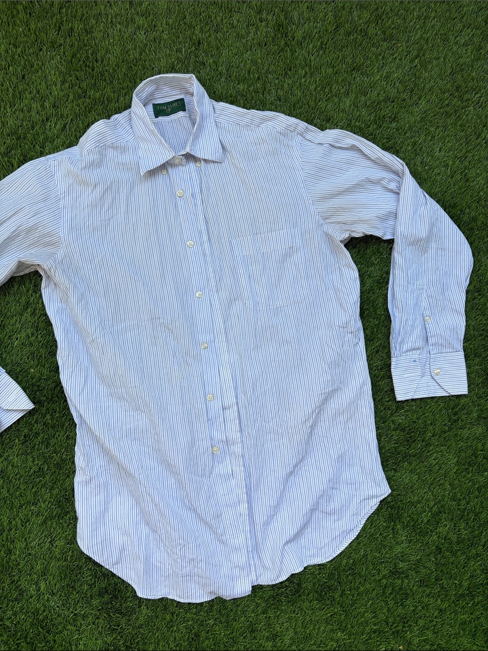 Classic Light Blue Pinstripe Men’s Dress Shirt by tom james size small